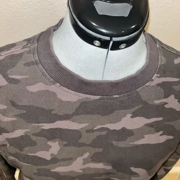 ATHLETA Women Farallon Crew Long Sleeves Sweatshirt Camo​​​ - Picture 8 of 9